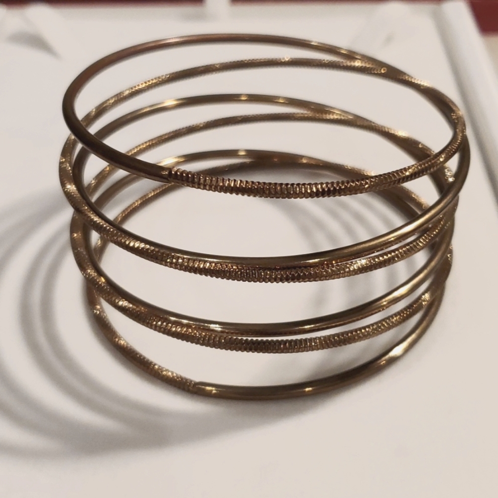 Gold Tone Wire Wrap Spiral Bracelet